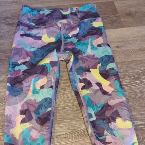 Athleta girl size 12 high rise printed chit chat Capri leggings - Picture 1 of 5